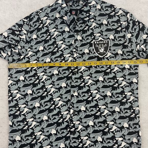 NFL Team Apparel Las Vegas Raiders Camp Shirt Mens L Black Button Up Cabana AOP - Picture 4 of 11